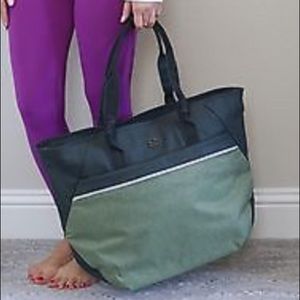 Lululemon Everything Bag